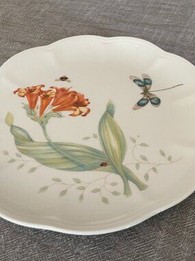 Lenox - Butterfly Meadow - 9 inch Salad / Dessert Plates Ceramic Collectible!
